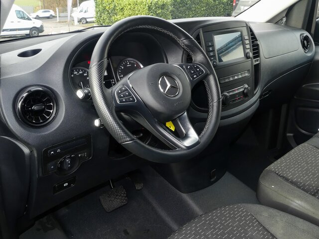 MERCEDES-BENZ Vito 116CDI lang,TourerPro,2Klima,9Sitze,Kamera - Minibus, Transport de personnes: photos 4 MERCEDES-BENZ Vito 116CDI lang,TourerPro,2Klima,9Sitze,Kamera - Minibus, Transport de personnes: photos 4
