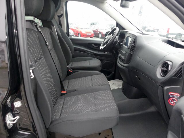 MERCEDES-BENZ Vito 116CDI lang,TourerPro,2xKlima,9Sitze,Kamera - Transport de personnes: photos 3 MERCEDES-BENZ Vito 116CDI lang,TourerPro,2xKlima,9Sitze,Kamera - Transport de personnes: photos 3