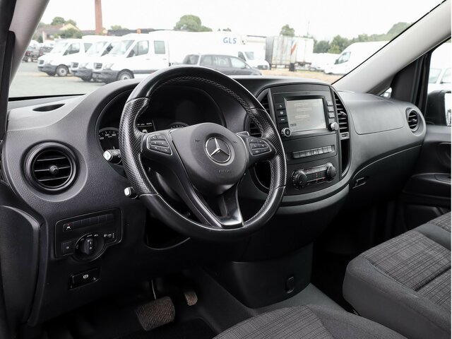 MERCEDES-BENZ Vito 116TourerPro Kombi,Extralang,2xKlima,9Sitze - Transport de personnes: photos 5 MERCEDES-BENZ Vito 116TourerPro Kombi,Extralang,2xKlima,9Sitze - Transport de personnes: photos 5
