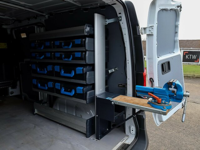 MERCEDES-BENZ Vito114CDI KA lang ,Klima,Sortimo Regalsystem... - Fourgonnette: photos 2 MERCEDES-BENZ Vito114CDI KA lang ,Klima,Sortimo Regalsystem... - Fourgonnette: photos 2