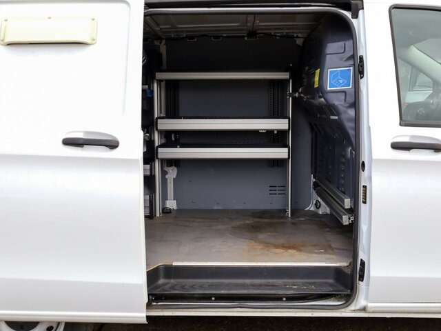 MERCEDES-BENZ Vito114CDI KA lang ,Klima,Sortimo Regalsystem... - Fourgonnette: photos 4 MERCEDES-BENZ Vito114CDI KA lang ,Klima,Sortimo Regalsystem... - Fourgonnette: photos 4