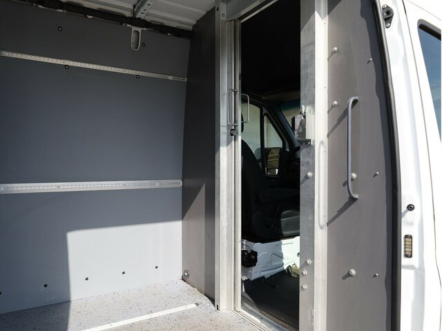 MERCEDES-BENZ eSprinter 312 Kasten FWD,3.924mm Radstand - Fourgon utilitaire, Utilitaire électrique: photos 3 MERCEDES-BENZ eSprinter 312 Kasten FWD,3.924mm Radstand - Fourgon utilitaire, Utilitaire électrique: photos 3