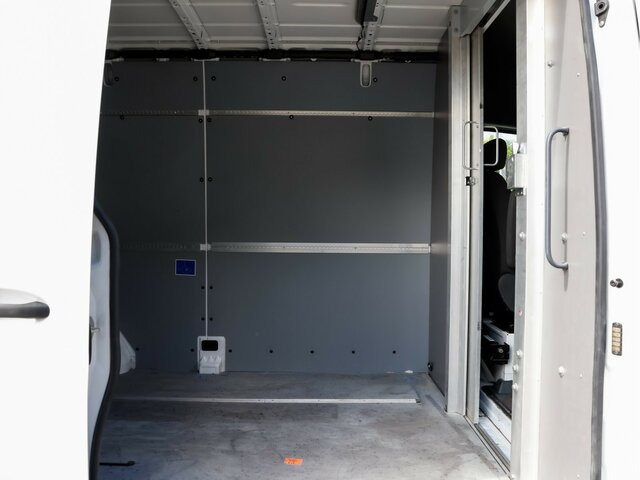 MERCEDES-BENZ eSprinter 312 Kasten FWD,3.924mm Radstand - Fourgon utilitaire, Utilitaire électrique: photos 2 MERCEDES-BENZ eSprinter 312 Kasten FWD,3.924mm Radstand - Fourgon utilitaire, Utilitaire électrique: photos 2