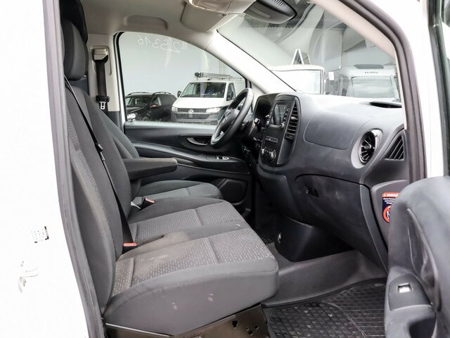 MERCEDES-BENZ eVito 111 KA,lang,Rückfahrkamera,Klima... - Fourgonnette, Utilitaire électrique: photos 3 MERCEDES-BENZ eVito 111 KA,lang,Rückfahrkamera,Klima... - Fourgonnette, Utilitaire électrique: photos 3