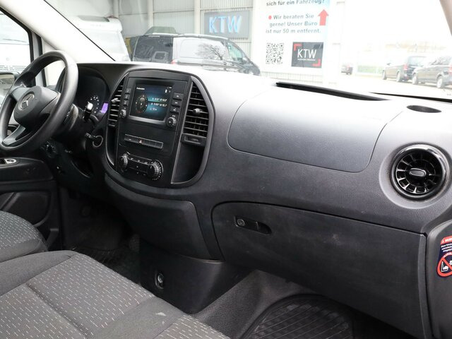 MERCEDES-BENZ eVito 111 KA,lang,Rückfahrkamera,Klima... - Fourgonnette, Utilitaire électrique: photos 4 MERCEDES-BENZ eVito 111 KA,lang,Rückfahrkamera,Klima... - Fourgonnette, Utilitaire électrique: photos 4