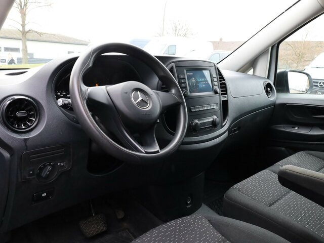 MERCEDES-BENZ eVito 111 KA,lang,Rückfahrkamera,Klima... - Fourgonnette, Utilitaire électrique: photos 5 MERCEDES-BENZ eVito 111 KA,lang,Rückfahrkamera,Klima... - Fourgonnette, Utilitaire électrique: photos 5