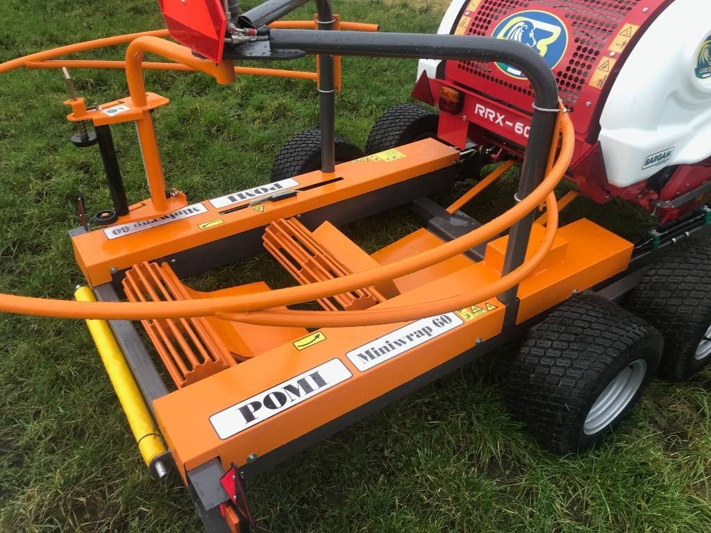 Pomi Mini wrap 60 - Presse à balles rondes: photos 3 Pomi Mini wrap 60 - Presse à balles rondes: photos 3