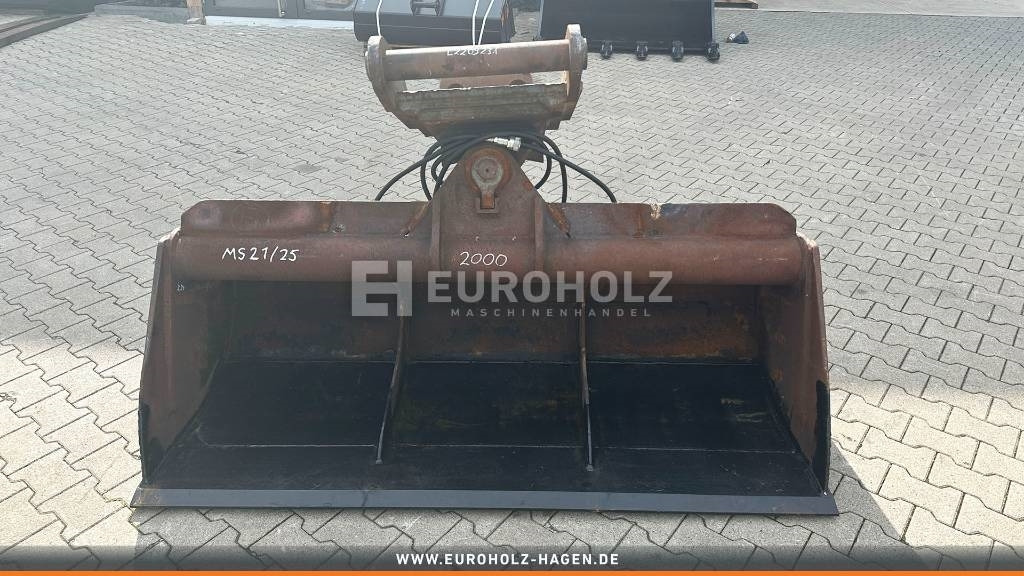 Godet pour pelle pour Engins de chantier Grabenräumlöffel hydr für MS21 MS25 2000 mm gebr: photos 8 Godet pour pelle pour Engins de chantier Grabenräumlöffel hydr für MS21 MS25 2000 mm gebr: photos 8