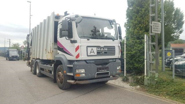 MAN Müllwagen 28.320 Klima Kamera Lenkachse - Benne à ordures ménagères: photos 5 MAN Müllwagen 28.320 Klima Kamera Lenkachse - Benne à ordures ménagères: photos 5