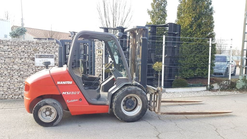 Manitou MSI 30 - Chariot élévateur diesel: photos 1 Manitou MSI 30 - Chariot élévateur diesel: photos 1