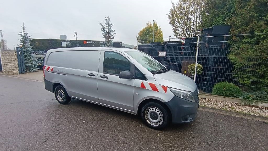 Mercedes-Benz Vito 114 CDI Werkstattschränke, Standheizung, PDC - Fourgon: photos 3 Mercedes-Benz Vito 114 CDI Werkstattschränke, Standheizung, PDC - Fourgon: photos 3