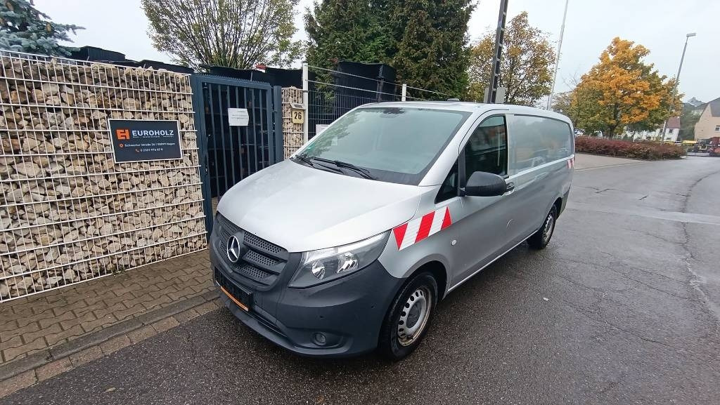 Mercedes-Benz Vito 114 CDI Werkstattschränke, Standheizung, PDC - Fourgon: photos 1 Mercedes-Benz Vito 114 CDI Werkstattschränke, Standheizung, PDC - Fourgon: photos 1