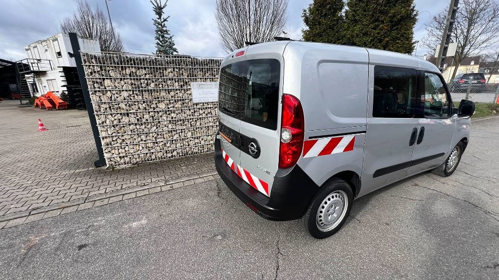 Opel Combo 1.3, Kasten, Transporter, Werkstattschränke - Fourgon: photos 3 Opel Combo 1.3, Kasten, Transporter, Werkstattschränke - Fourgon: photos 3