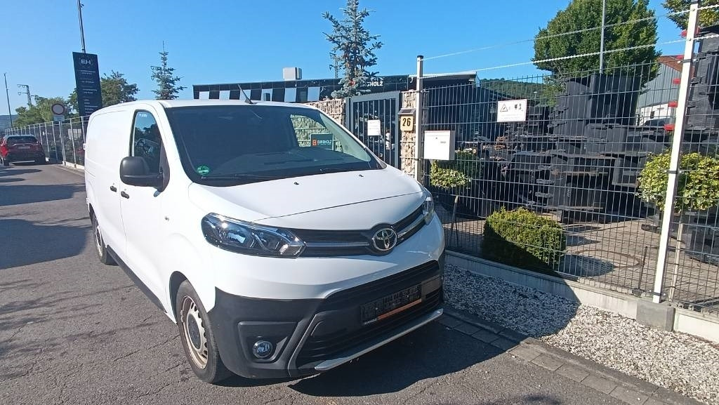Toyota Proace 1.6 D, Transporter Kasten Schiebetür Klima - Fourgon: photos 1 Toyota Proace 1.6 D, Transporter Kasten Schiebetür Klima - Fourgon: photos 1