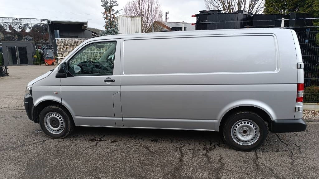 Volkswagen T5 2.0 TDI, Transporter, Kasten, Werkstattschränke - Fourgon: photos 4 Volkswagen T5 2.0 TDI, Transporter, Kasten, Werkstattschränke - Fourgon: photos 4
