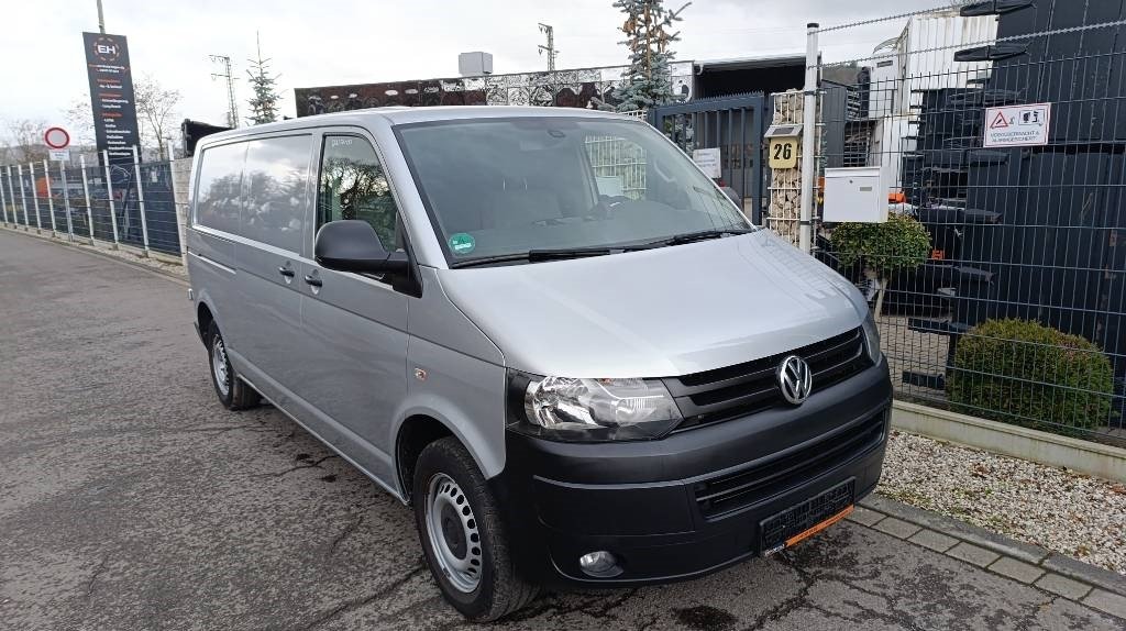 Volkswagen T5 2.0 TDI, Transporter, Kasten, Werkstattschränke - Fourgon: photos 1 Volkswagen T5 2.0 TDI, Transporter, Kasten, Werkstattschränke - Fourgon: photos 1