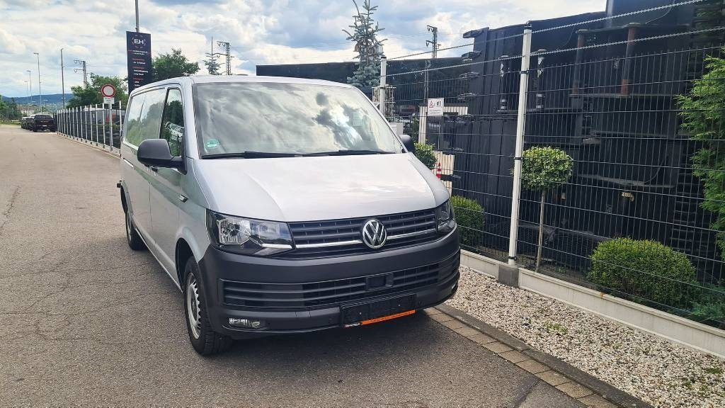 Volkswagen T6 2.0 TDI Kasten- Werkstattwagen, Klima, 3-Sitzer - Fourgonnette: photos 5 Volkswagen T6 2.0 TDI Kasten- Werkstattwagen, Klima, 3-Sitzer - Fourgonnette: photos 5