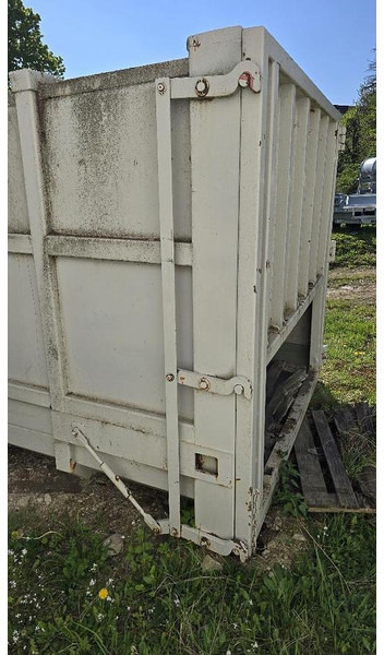 Big Hakenliftcontainer mit 5000 l Tank - Cuve de stockage: photos 4 Big Hakenliftcontainer mit 5000 l Tank - Cuve de stockage: photos 4