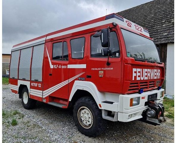 Steyr 10S23 RLF-A1000 4x4 Rüstlöschfahrzeug - Camion: photos 2 Steyr 10S23 RLF-A1000 4x4 Rüstlöschfahrzeug - Camion: photos 2
