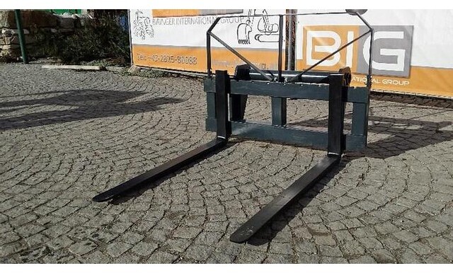 Palettengabel 120 cm passend zu Terex TL80 Aufnahme - Fourches pour Matériel de manutention: photos 1 Palettengabel 120 cm passend zu Terex TL80 Aufnahme - Fourches pour Matériel de manutention: photos 1