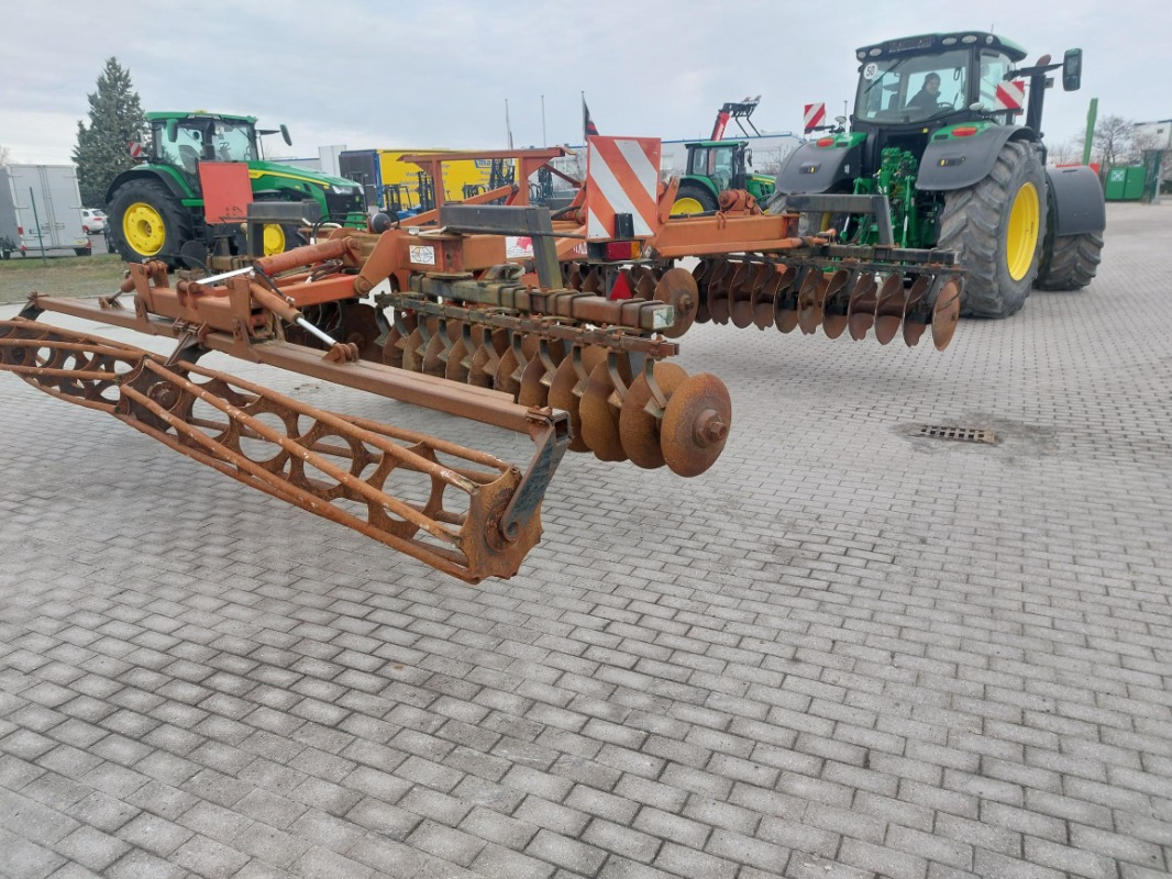 Gregoire-Besson SXL 667/42 - Cover crop: photos 4 Gregoire-Besson SXL 667/42 - Cover crop: photos 4