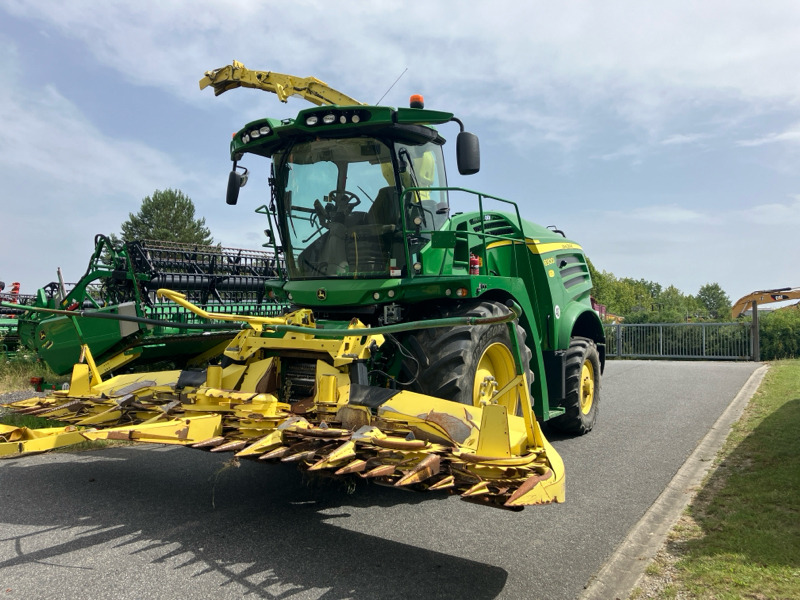 John Deere 8300i mit Kemper 360 und PickUp - Matériel de récolte: photos 1 John Deere 8300i mit Kemper 360 und PickUp - Matériel de récolte: photos 1