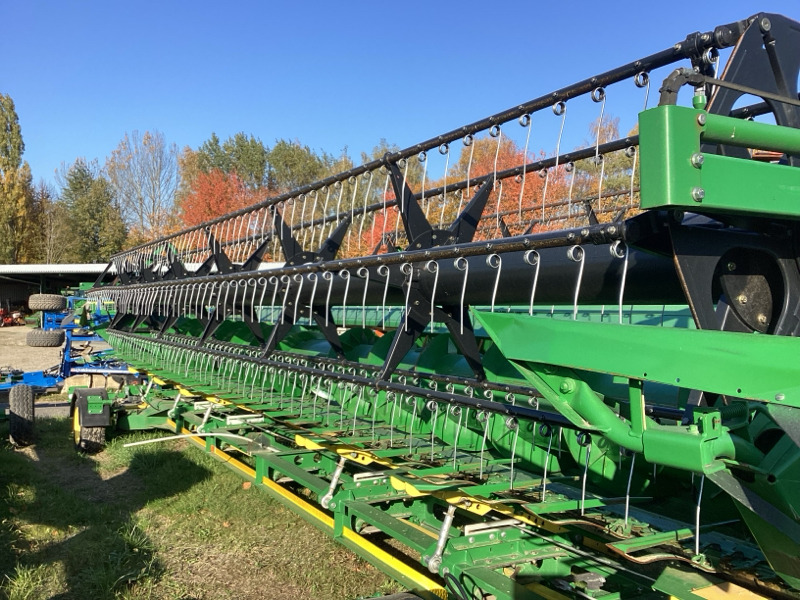John Deere T660i mit 630X Schneidwerk - Moissonneuse-batteuse: photos 3 John Deere T660i mit 630X Schneidwerk - Moissonneuse-batteuse: photos 3