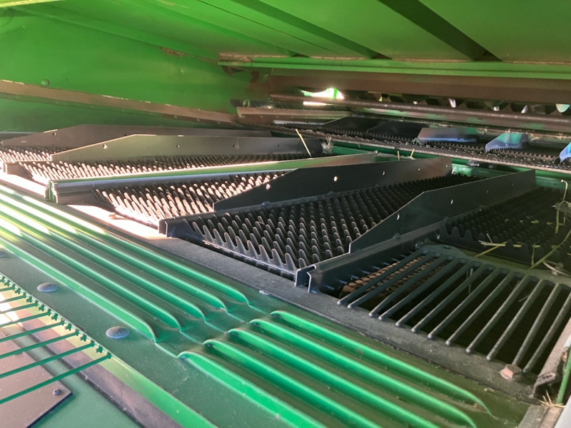 Moissonneuse-batteuse John Deere T670i mit 630X Schneidwerk: photos 15 Moissonneuse-batteuse John Deere T670i mit 630X Schneidwerk: photos 15