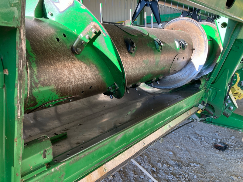 Moissonneuse-batteuse John Deere T670i mit 630X Schneidwerk: photos 6 Moissonneuse-batteuse John Deere T670i mit 630X Schneidwerk: photos 6