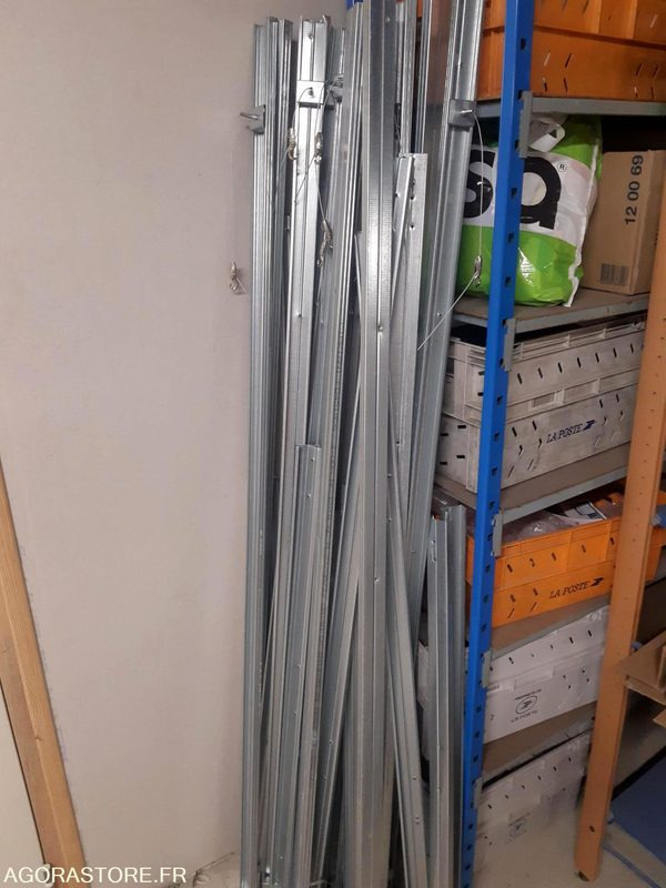 1 LOT DE 40 A 50 RAILS ALU AVEC MOUSQUETONS ETAT NEUF - Outil/ Équipement: photos 2 1 LOT DE 40 A 50 RAILS ALU AVEC MOUSQUETONS ETAT NEUF - Outil/ Équipement: photos 2