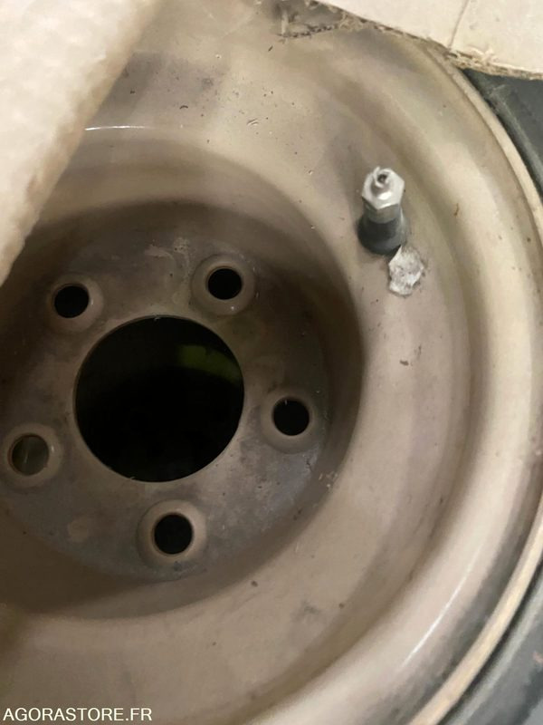 4 Roues completes CARLISLE 18 X 9.50-8 pour DITCH WITCH R300 - Matériel de chantier: photos 3 4 Roues completes CARLISLE 18 X 9.50-8 pour DITCH WITCH R300 - Matériel de chantier: photos 3