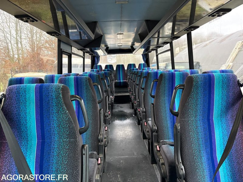 AUTOCAR RENAULT MEDIUM 36 PL - Bus scolaire: photos 3 AUTOCAR RENAULT MEDIUM 36 PL - Bus scolaire: photos 3