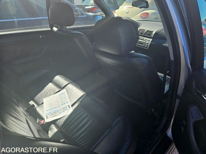 BMW BREAK SERIE 3 - 316i touring - 2000 - 308 000km - Voiture: photos 5 BMW BREAK SERIE 3 - 316i touring - 2000 - 308 000km - Voiture: photos 5