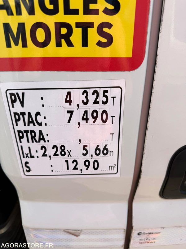 BOM 7.5T - 2020 - 60008 KMS - Benne à ordures ménagères: photos 5 BOM 7.5T - 2020 - 60008 KMS - Benne à ordures ménagères: photos 5