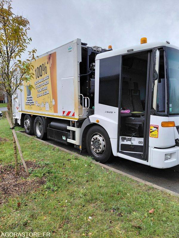 BOM MECEDES ECONIC (FERAILLE) - Benne à ordures ménagères: photos 1 BOM MECEDES ECONIC (FERAILLE) - Benne à ordures ménagères: photos 1