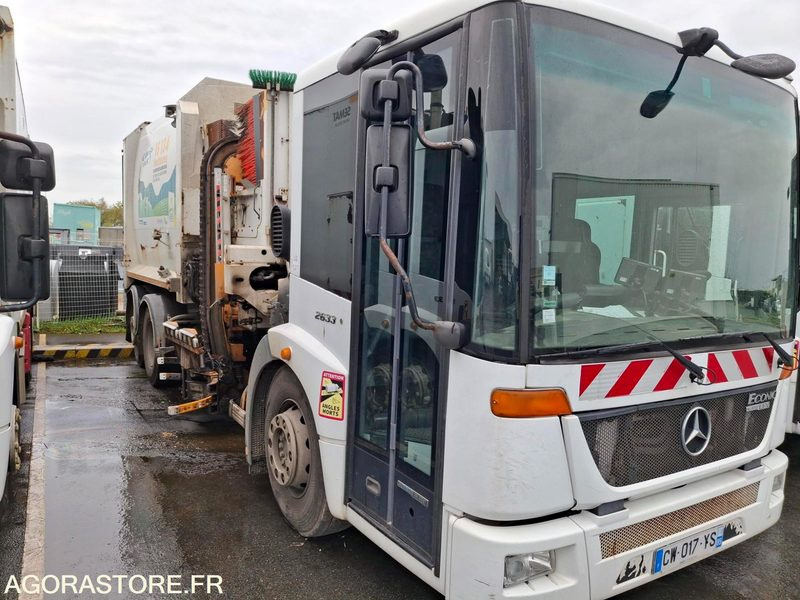 BOM Mercedes Econic 256043 kms 2013 - Benne à ordures ménagères: photos 1 BOM Mercedes Econic 256043 kms 2013 - Benne à ordures ménagères: photos 1