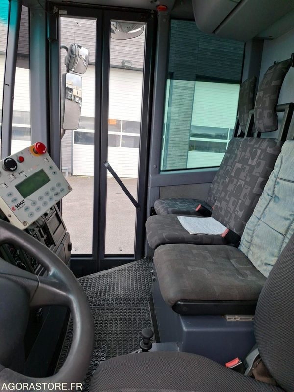 BOM Mercedes Econic 292045 kms 2013 - Benne à ordures ménagères: photos 5 BOM Mercedes Econic 292045 kms 2013 - Benne à ordures ménagères: photos 5