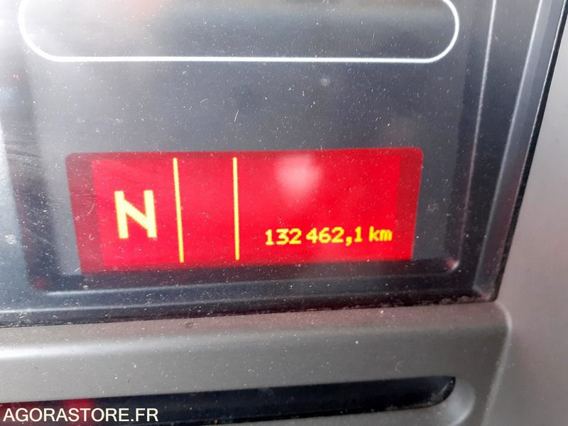 BOM Renault Premium - Benne à ordures ménagères: photos 4 BOM Renault Premium - Benne à ordures ménagères: photos 4