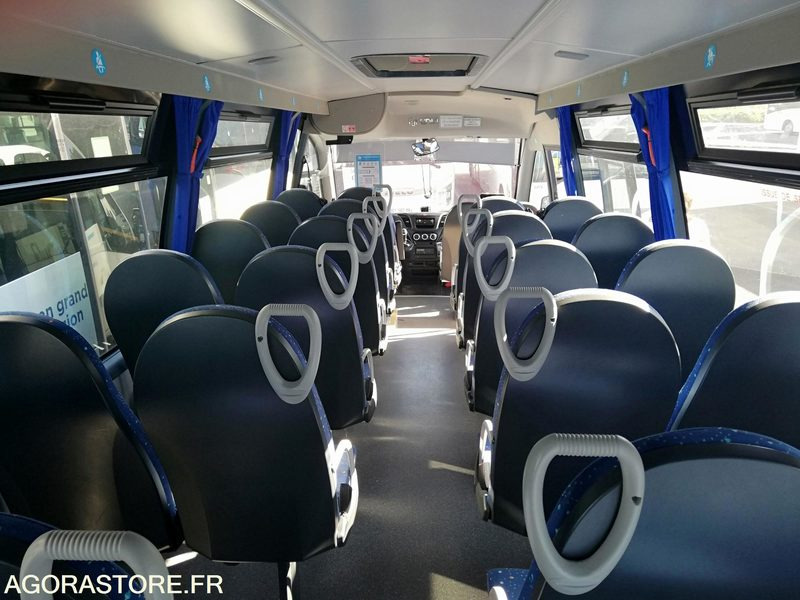 Bus Iveco UNVI 70C17 - 2017 - 120 000 km - Bus scolaire: photos 4 Bus Iveco UNVI 70C17 - 2017 - 120 000 km - Bus scolaire: photos 4