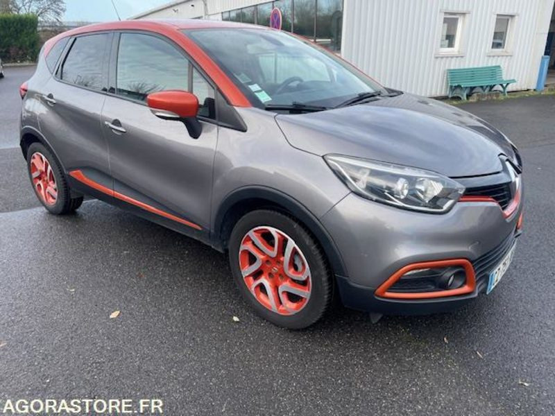 CAPTUR INTENS Tce 120cv EDC- 09/2013- 174250KM - SUV: photos 4 CAPTUR INTENS Tce 120cv EDC- 09/2013- 174250KM - SUV: photos 4