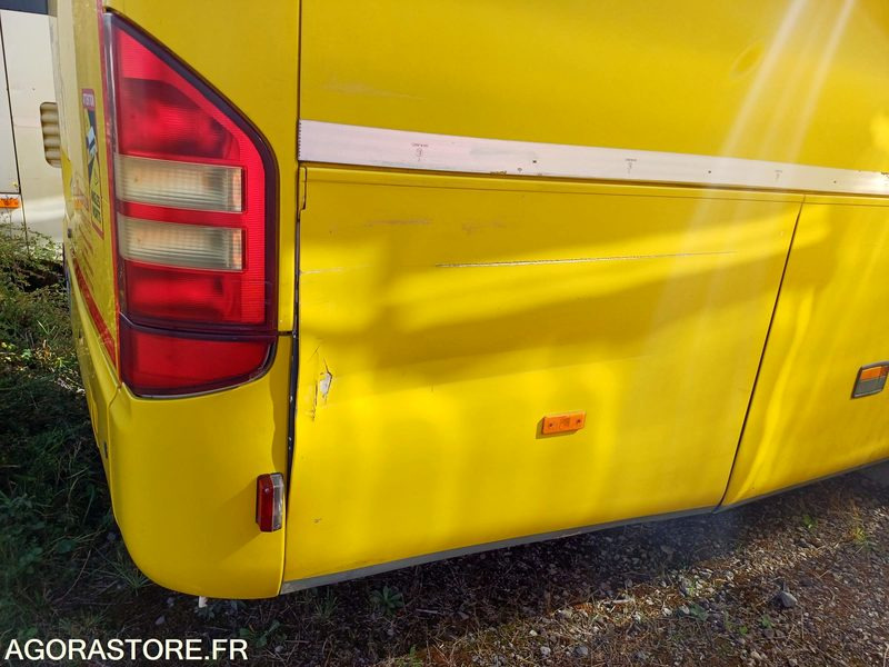 CAR MERCEDES INTOURO - N°11465 - MEC2009 -305000Km AH-965-GX - Bus scolaire: photos 5 CAR MERCEDES INTOURO - N°11465 - MEC2009 -305000Km AH-965-GX - Bus scolaire: photos 5