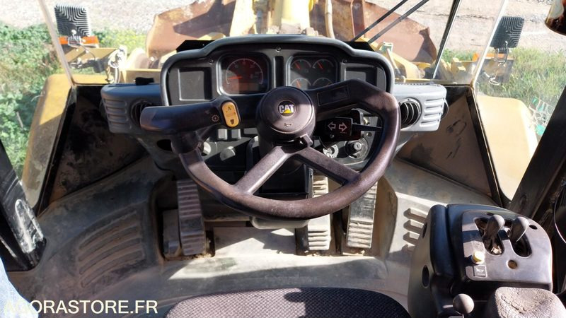 CHARGEUSE CAT 950G de 2004 - 19 195 heures (R3B143) - Chargeuse: photos 4 CHARGEUSE CAT 950G de 2004 - 19 195 heures (R3B143) - Chargeuse: photos 4