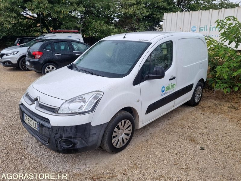 CITROEN BERLINGO DE 2013 - 280 000 KM (R3S308) - Fourgonnette: photos 1 CITROEN BERLINGO DE 2013 - 280 000 KM (R3S308) - Fourgonnette: photos 1