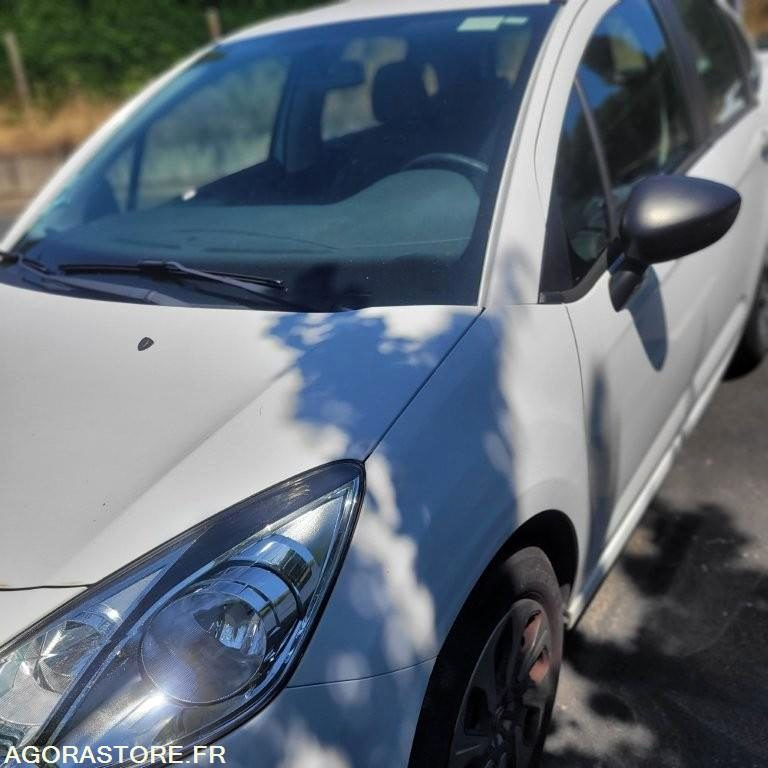 CITROEN C3 II 1.0 VTi 68 cv - Voiture: photos 2 CITROEN C3 II 1.0 VTi 68 cv - Voiture: photos 2