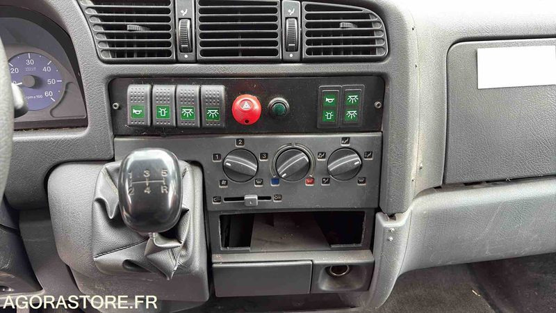 CITROËN JUMPER 34 666 Kms - 2000 -1542 WQ 74 - Fourgon utilitaire: photos 5 CITROËN JUMPER 34 666 Kms - 2000 -1542 WQ 74 - Fourgon utilitaire: photos 5