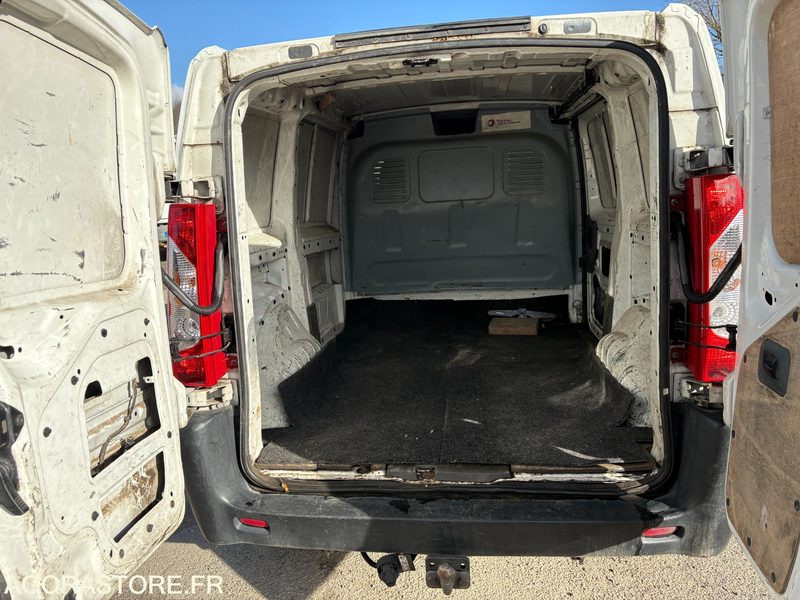 CITROEN JUMPY 2011 - Fourgonnette: photos 3 CITROEN JUMPY 2011 - Fourgonnette: photos 3