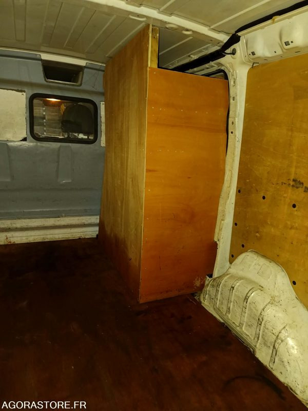 CITROEN JUMPY AE-644-HJ 184773kms 2009 - Fourgon utilitaire: photos 4 CITROEN JUMPY AE-644-HJ 184773kms 2009 - Fourgon utilitaire: photos 4