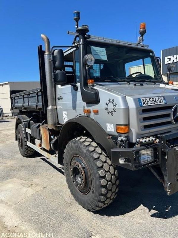 CAMION 4X4 MERCEDES UNIMOG U5000 2009 62289 KM 4667 HEURES + ETRAV SICOMETAL GM1 - Camion: photos 2 CAMION 4X4 MERCEDES UNIMOG U5000 2009 62289 KM 4667 HEURES + ETRAV SICOMETAL GM1 - Camion: photos 2
