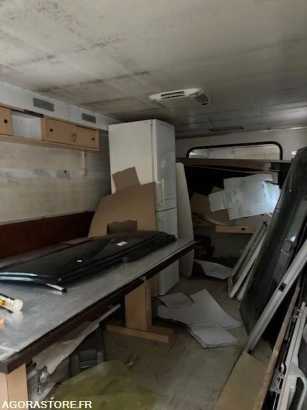 IVECO MAGIRUS 160-11 112144 KM POSTE DE COMMANDEMENT - Camion: photos 5 IVECO MAGIRUS 160-11 112144 KM POSTE DE COMMANDEMENT - Camion: photos 5