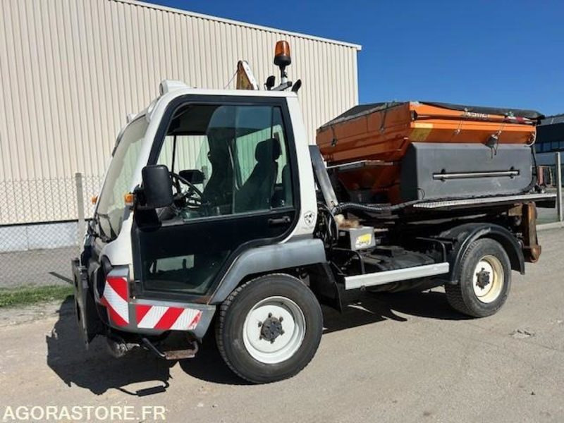 LINDNER UNITRAC 102C AMPLIROLL + LAME + SALEUSE 2008 5050 HEURES - Camion: photos 2 LINDNER UNITRAC 102C AMPLIROLL + LAME + SALEUSE 2008 5050 HEURES - Camion: photos 2